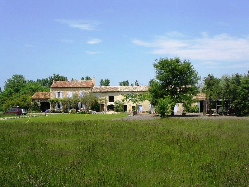 Isle sur la Sorgue, mas ancien sur 5,8 hectares